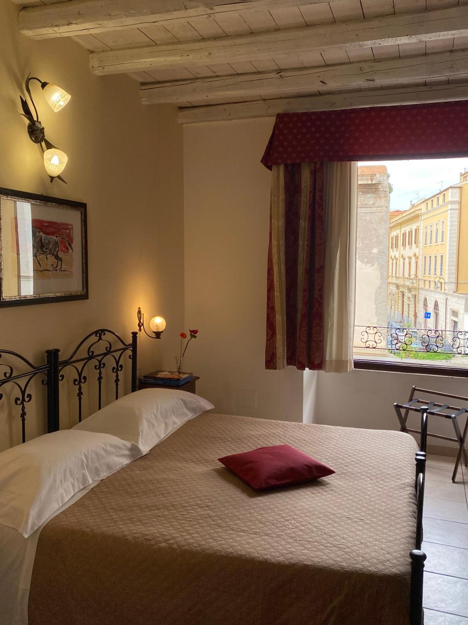 Cagliari Novecento Hotel Exterior photo